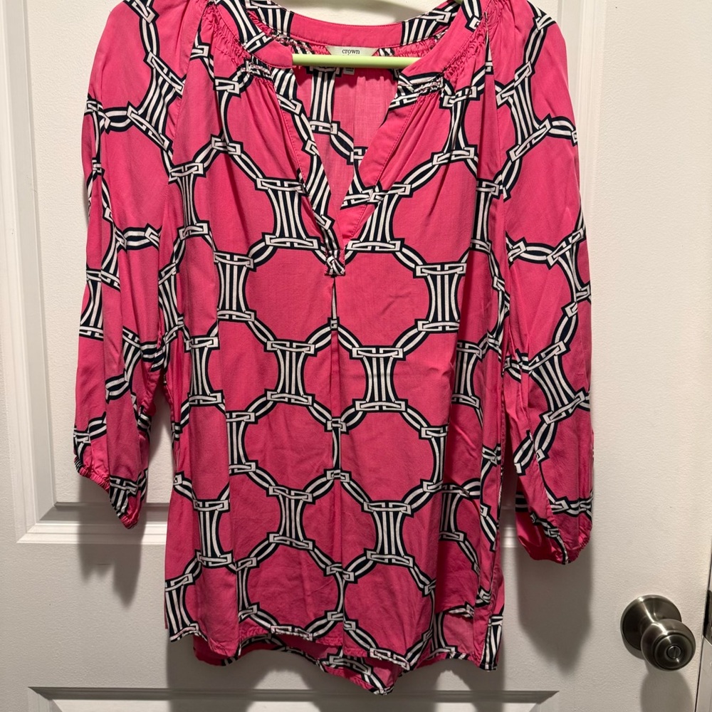 crown & ivy Pink Geometric Chain-Print Blouse